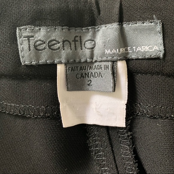 Teenflo Black High Waisted Cropped Pleated Pants - Picture 4 of 4